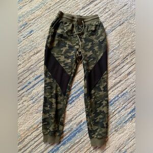Women’s Camouflage Joggers